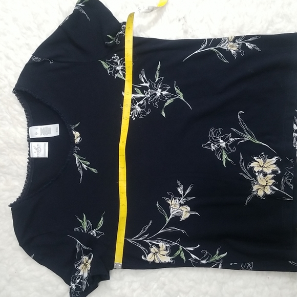 Emma James Floral Blue Short Sleeves Blouse Top.  L - Picture 6 of 8